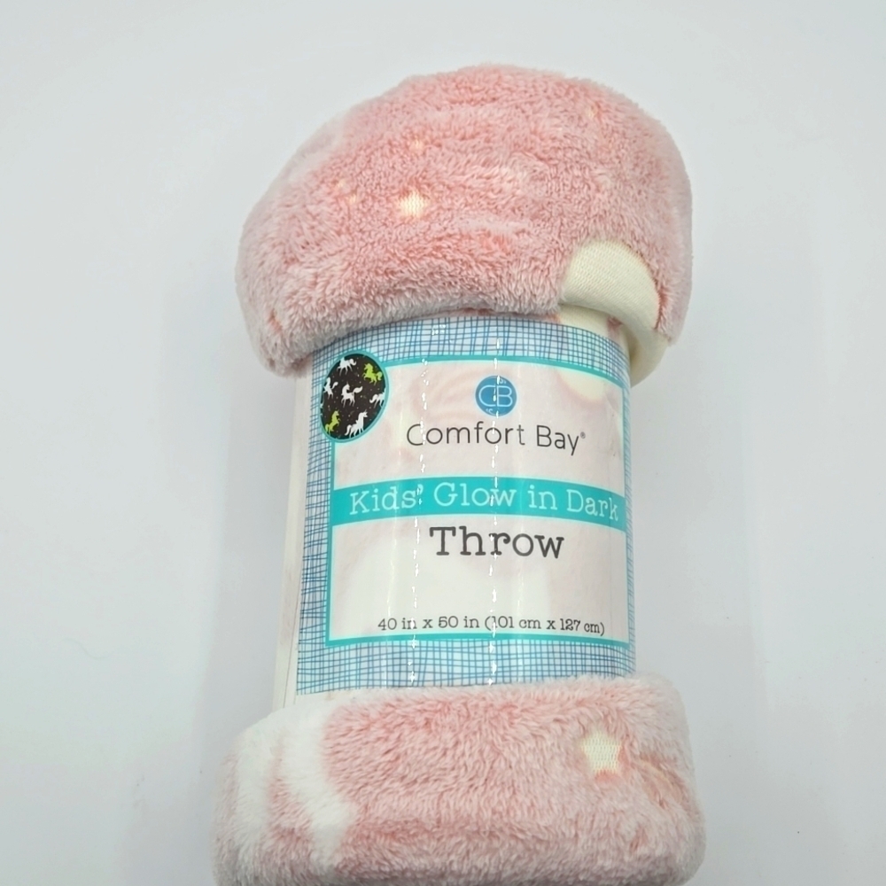 NWT COMFORT BAY  Kids' Glow I'm Dark Throw unicorns pink & white